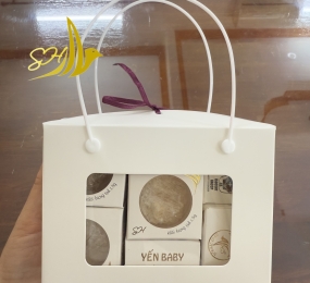 YẾN BABY XƠ MƯỚP HỘP QUÀ 10 PCS  (15 GR) 肚條粒碎燕    